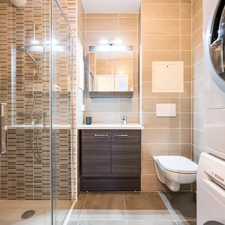 Apartment 3 Pieces Neuf A Avec 2 Parkings, 4 Personnes - Fr-1-351-272 *