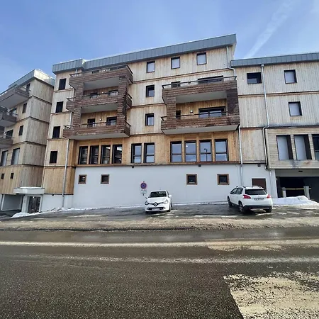 Appartement 3 Pièces Neuf à Avec 2 Parkings, 4 Personnes - Fr-1-351-272