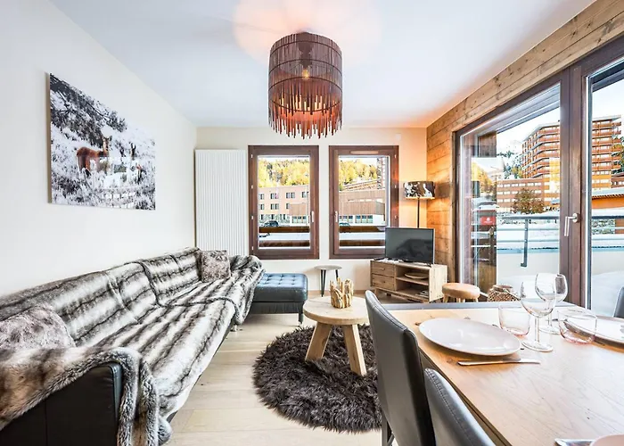 3 Pièces Neuf à Avec 2 Parkings, 4 Personnes - Fr-1-351-272 *