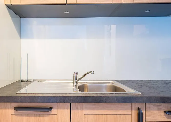 Appartement 3 Pièces Neuf à Avec 2 Parkings, 4 Personnes - Fr-1-351-272